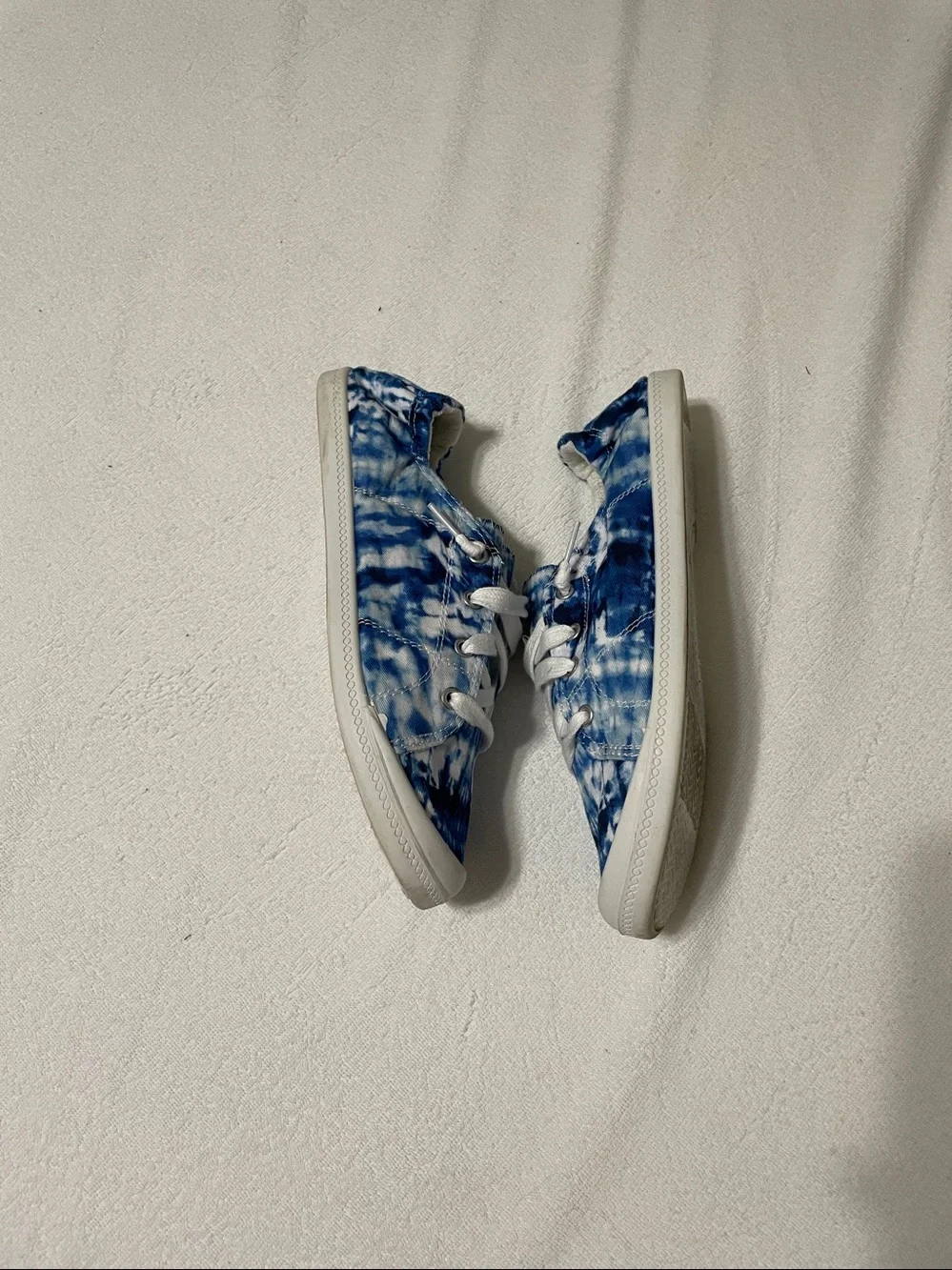 Time and Tru women Blue Tie-Dye Lace-Up Sneakers